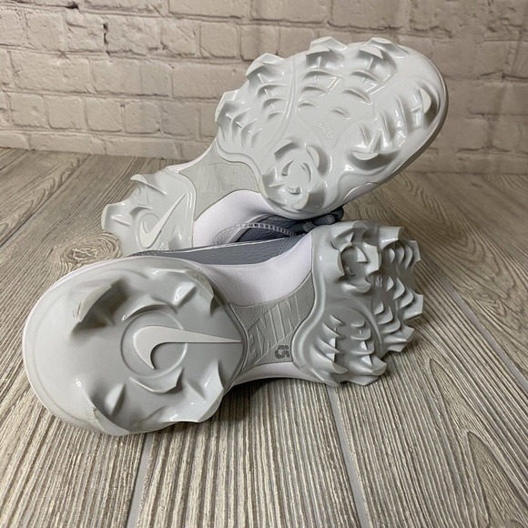 Nike Hyperdiamond 4 Pro Molded Softball Cleats Women’s 7.5 Gray DC8990-012 New - Picture 8 of 8